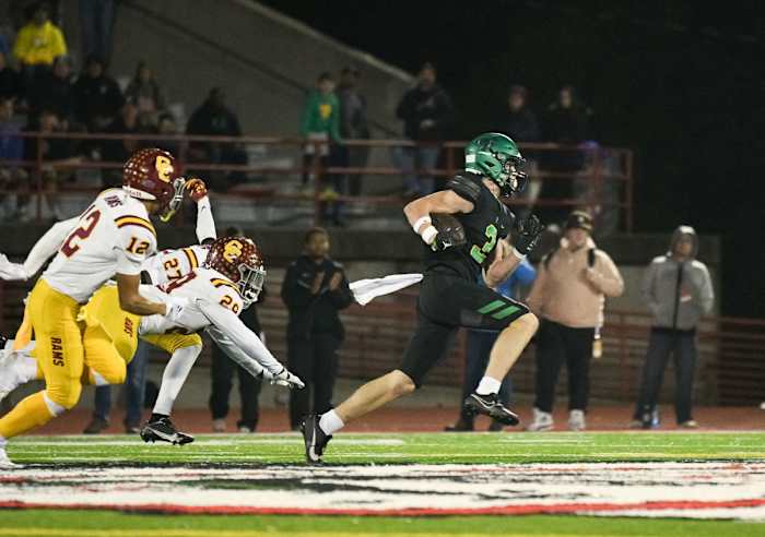 a Central Catholic West Linn 6A Oregon football semifinal November 17 2023 Taylor Balkom 43